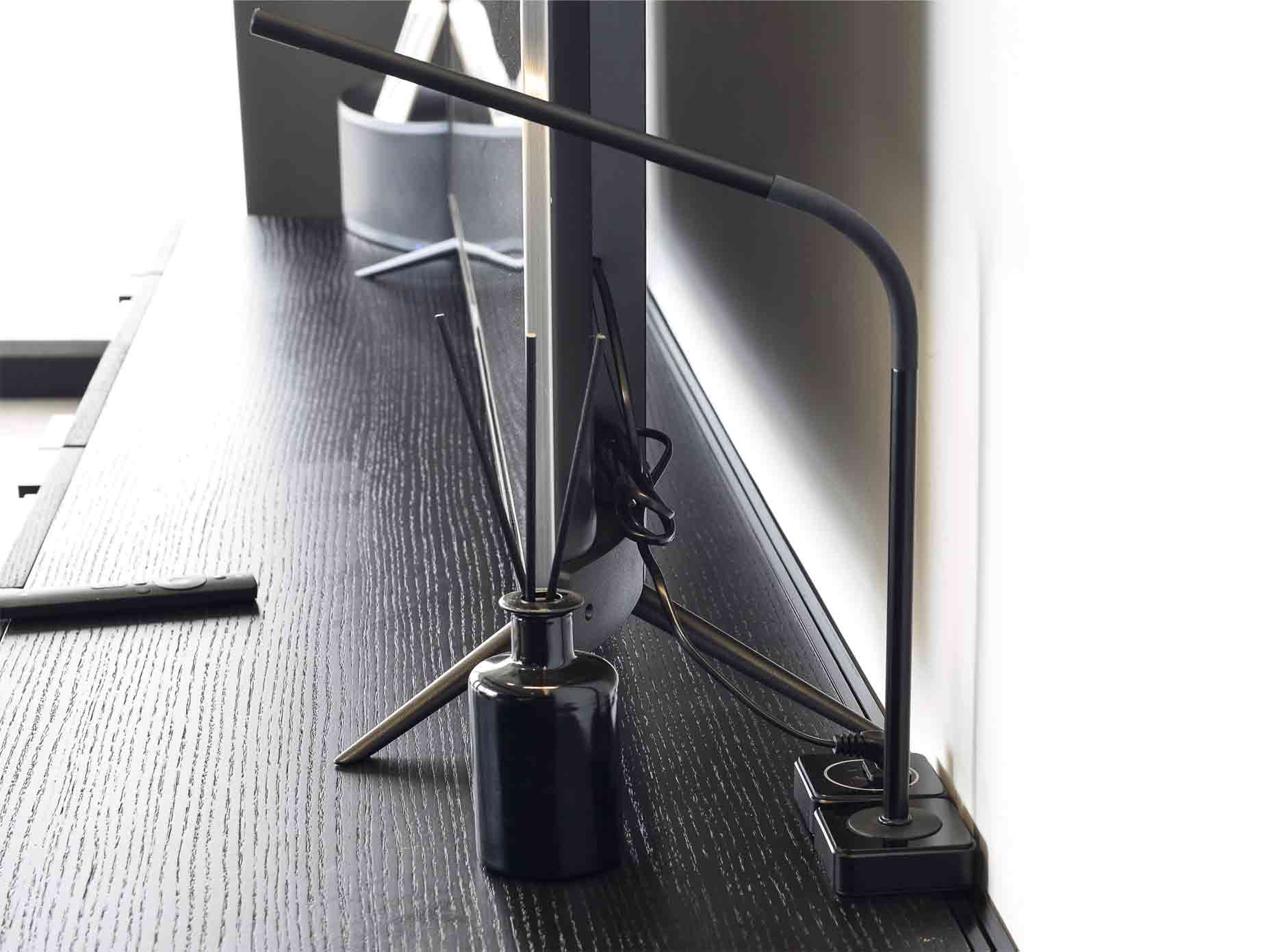 xpower高端轨道插座,4级防水,插片式才安全